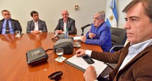 Chubut: Se firmó convenio para implementar pulseras electrónicas en detenidos con prisión domiciliaria
