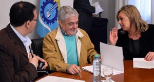 Chubut: Das Neves firmó contrato de obra para que más de 1.600 familias de Trelew y Rawson tengan gas