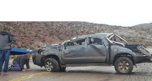Las Plumas: Una camioneta volcó y su conductor resultó herido