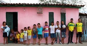 Tienen 13 varones, y siguen buscando una nena ¿llegará?