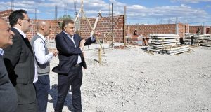 Chubut: Bertorini y Amaya recorrieron 186 viviendas de las casi 400 que están en ejecución en Trelew