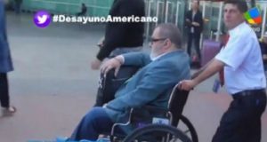 Por qué Lanata se traslada en silla de ruedas