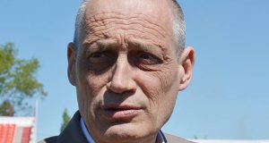 Chubut: Gustavo Castán asume como ministro de Educación en lugar de Menchi