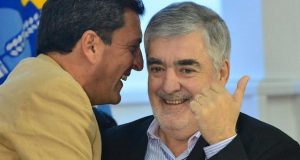 Chubut: “Mi contacto con Das Neves es permanente y tiene 40 diputados para sostener su postura en el tema petrolero”
