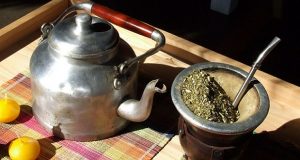 La primera sommelier de mate explica cómo preparar correctamente la infusión