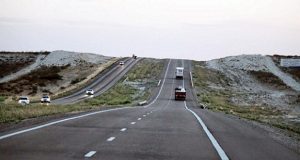 Chubut: Das Neves firma con el titular de Vialidad Nacional la finalización de la autovía Trelew-Puerto Madryn