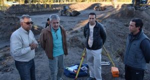 Chubut: Das Neves recorrió este domingo en Trelew los presedimentadores que construye la Cooperativa para potabilizar agua
