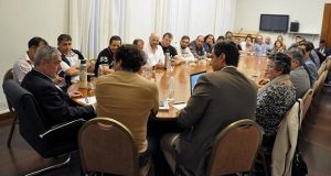 Chubut: Das Neves pidió a las Cámaras y empresas pesqueras aportes en la cuenta bancaria que el Gobierno habilitó para colaborar con los damnificados