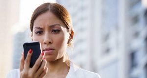 Una mujer obtuvo el divorcio porque su marido le “clavó el visto”