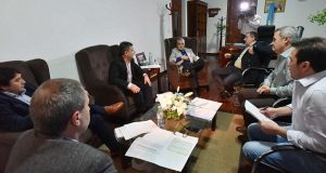 Chubut: Das Neves evaluó con ministros el avance de la obra pública en la provincia