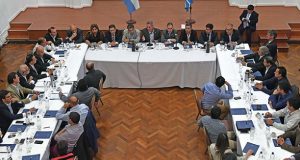 Chubut: Arcioni se reunió con intendentes y jefes comunales de la provincia