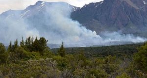 Chubut: Brigadistas continúan trabajando para controlar el incendio en Corcovado que ya afectó más de 150 hectáreas