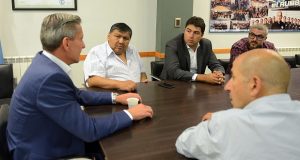 Chubut: Arcioni se reunió este jueves con los dirigentes de los gremios petroleros