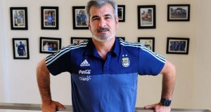 Horacio Elizondo: «No me junto en la quinta de Macri para ver qué arbitro ponemos»