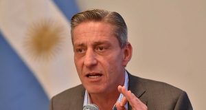Chubut: El Gobernador atribuyó a «una operación política» los rumores sobre su renuncia