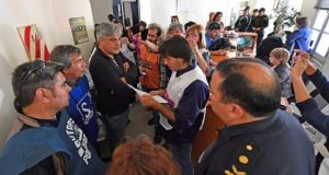 Chubut: El gobierno recibirá a los gremios esta tarde