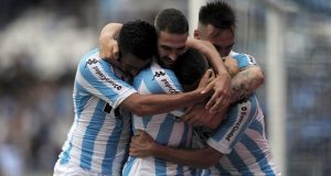 Racing se prendió en la pelea con una goleada ante Patronato en Avellaneda
