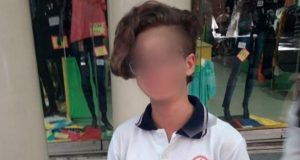 Cordoba: La suspendieron en el colegio por su nuevo corte de pelo