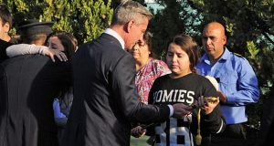 Chubut: Emoción y dolor en el último adiós al comisario que murió en medio de una protesta