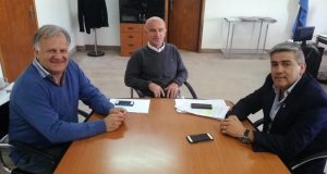 Chubut: El ministro de Economía de la provincia recibió a los intendentes de Tecka y Gobernador Costa