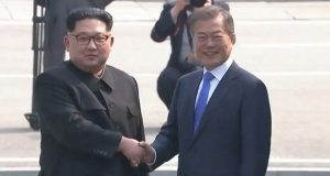 Las dos Coreas se dieron la mano: Kim Jong-un en una histórica cumbre intercoreana con Moon Jae-in