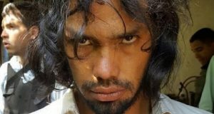 Artista caníbal pintaba cuadros con sangre de sus víctimas