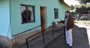 Lago Puelo: Ibarra recorrió obras de mejoras habitacionales