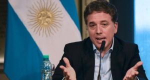 «Vienen dos o tres meses difíciles», augura Dujovne