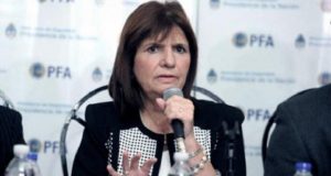 Como en los ’90, Patricia Bullrich vuelve a desafiar a Hugo Moyano