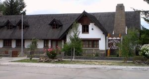 Cholila: Empleado Municipal condenado por violencia familiar fue detenido