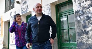 Madryn: Sastre visitó algunos de los más de 80 talleres que brinda el Municipio en la ciudad