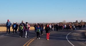Chubut: Docentes marchan a pie hacia Rawson y se concentrarán en el Ministerio de Educación