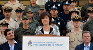 Patricia Bullrich ya amenaza con reprimir los cortes