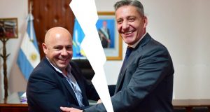 Chubut | Bomba: ¿Sastre abandona a Arcioni y vuelve al PJ?