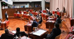 Chubut | Golpe legislativo: la oposición desplazó a Ingram y derogó el desdoblamiento electoral