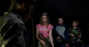 El campamento de Ucrania donde entrenan chicos de hasta ocho años para matar rusos