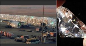 La historia detrás del avión de Dubai cubierto de diamantes