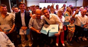 Chubut | Arcioni y Sastre lanzaron la fórmula «Chubut al Frente»