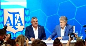 Histórico: Se firmó el acuerdo para que el fútbol femenino sea profesional en Argentina