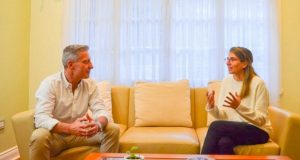Chubut | Arcioni sumó a su frente a la compañera de fórmula de Burgoa