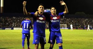 Superliga | Tigre aplastó a Atlético Tucumán y puso un pie y medio en la final