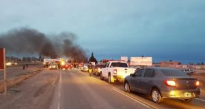 Trelew | Manifestantes realizan corte total de la ruta 3