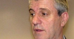 Chubut | Eliceche cree que  la provincia tiene que suspender los pagos de la deuda para renegociar