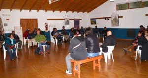 Epuyén | Cosechadores de mosqueta piden que se los autorice a trabajar