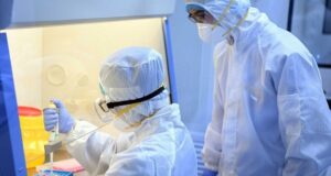 EE.UU | Empezaron a probar una vacuna contra el coronavirus en seres humanos