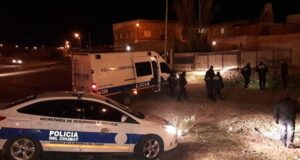 Trelew | Un joven se encuentra grave tras recibir una golpiza y dos disparos