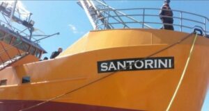 Chubut | Esposa de marinero con COVID-19 denuncia que a su marido le dieron de alta vía WhatsApp