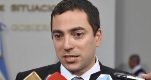 Chubut | Arcioni denunciará por mal desempeño de sus funciones a los jueces Soñis y Caviglia