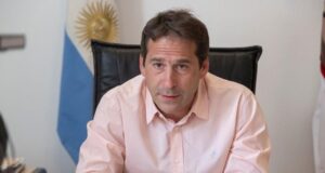 Comodoro | Luque repudió el violento desalojo de los trabajadores viales en el acceso a Sarmiento
