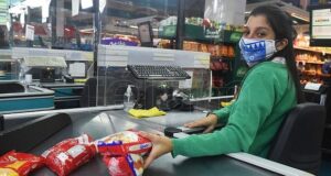 El Gobierno estima que a partir de abril la inflación irá a la baja